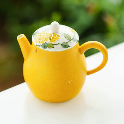 Kaiserliche Blüten handbemalte Porzellan-Teekanne – Heritage Serie